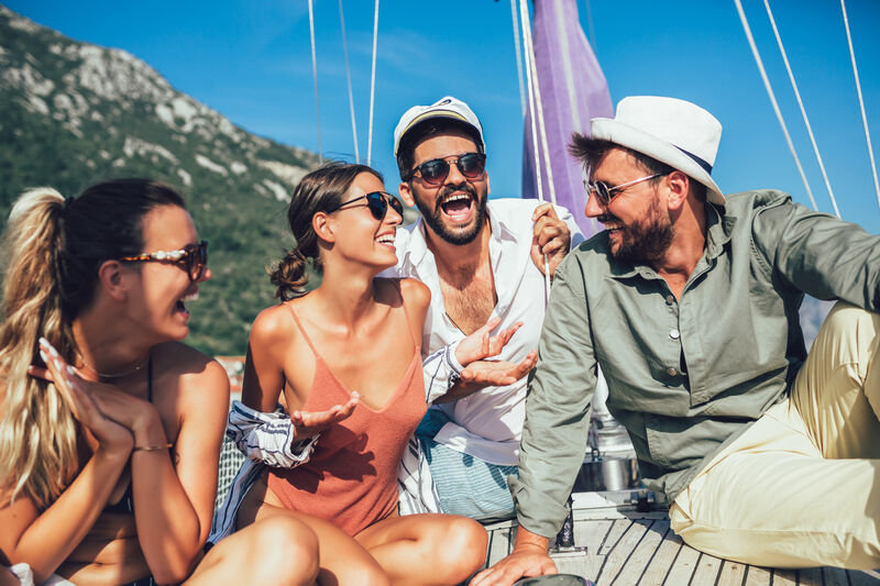 Group of friends on a boat | Sebastus Sailing
