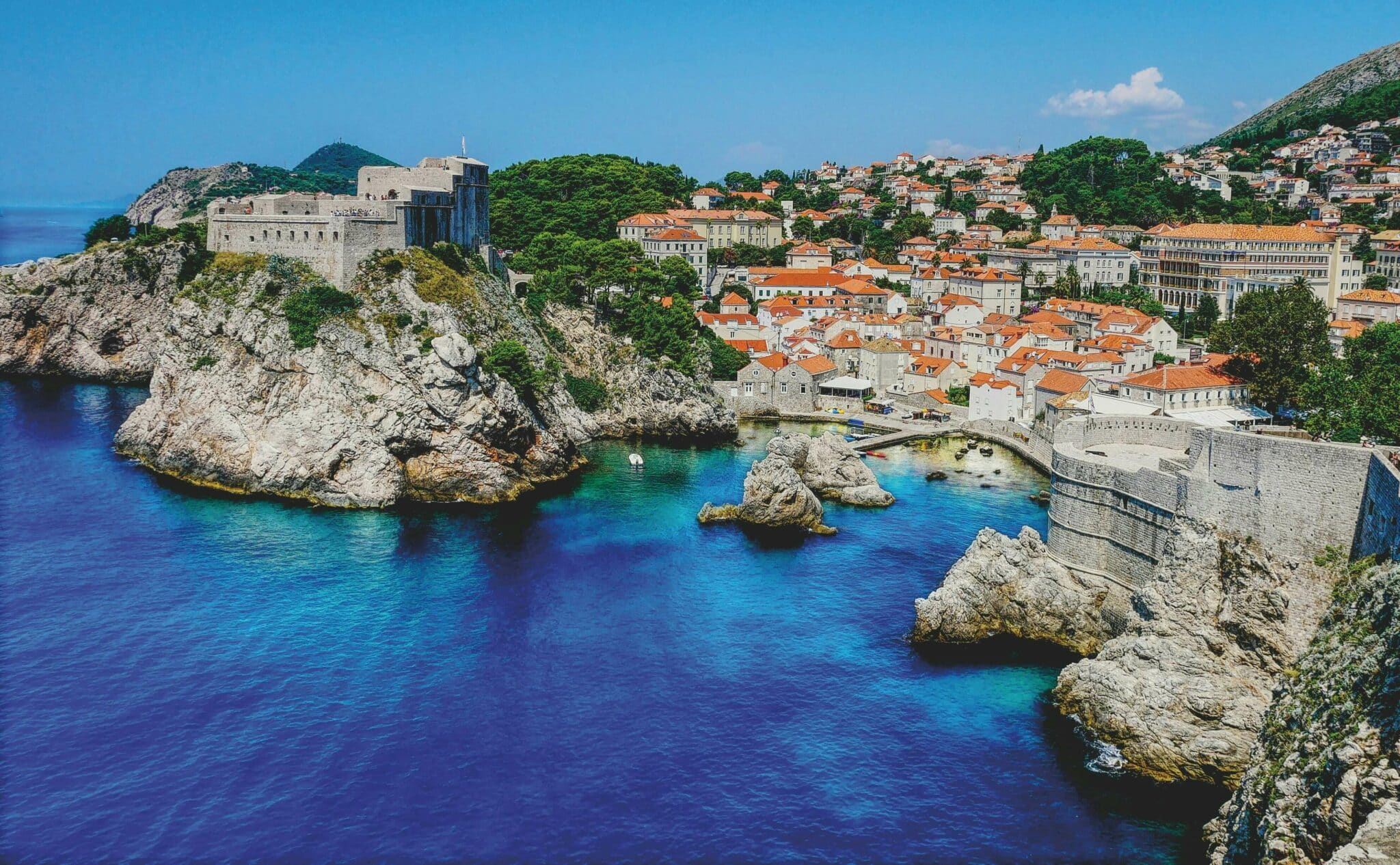 Blick auf die Mauern von Dubrovnik